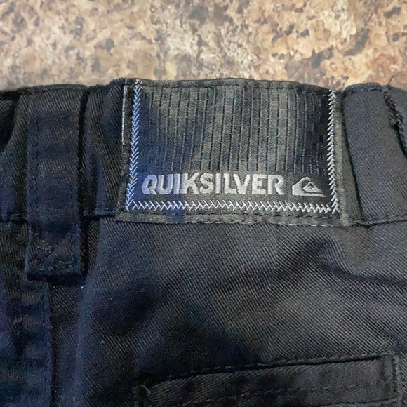 Quicksilver pants 6-9 months - Picture 3 of 6